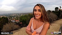 Real Teens - Sexy Teen Gives A Nice Head In The Outdoors